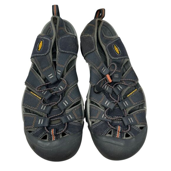 Sandals_&_Flip_Flops